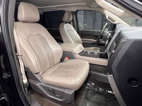 Used 2021 Ford Expedition Max Limited AWD/4WD image 5