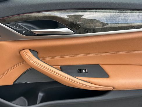 Certified 2023 BMW 540i w/ M Sport Package image 18