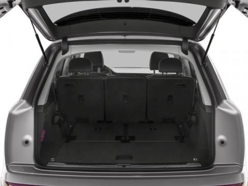 Used 2018 Audi Q7 3.0T Premium Plus w/ Premium Plus Package image 12