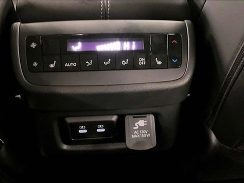 New 2026 Nissan Pathfinder Platinum image 21