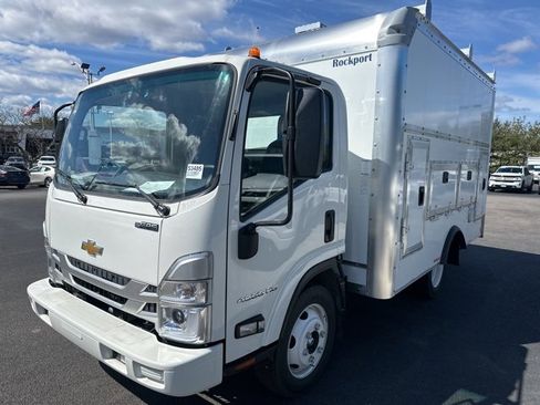 New 2024 Chevrolet Low Cab Forward image 7