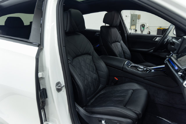 Used 2026 BMW X6 xDrive40i AWD/4WD image 24