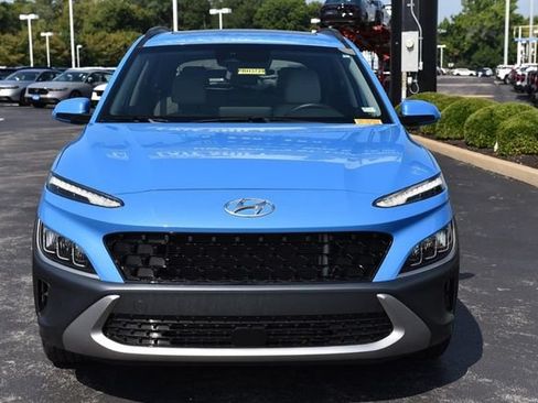 Used 2022 Hyundai Kona Limited FWD image 4