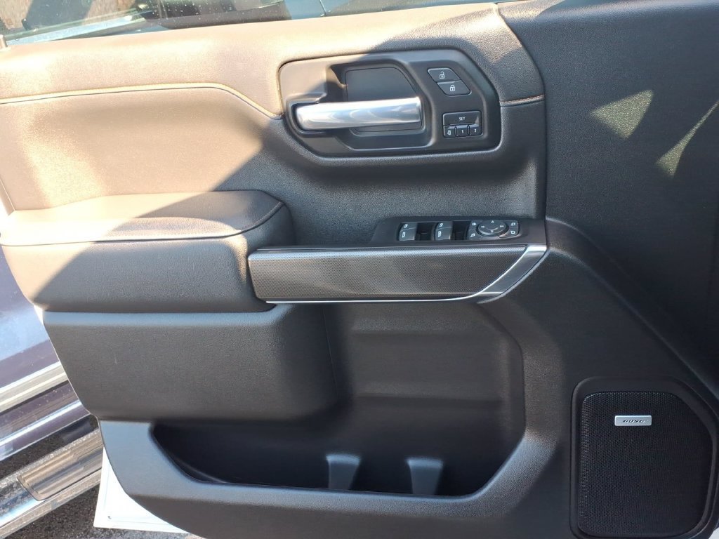 Used 2022 GMC Sierra 1500 AT4 w/ AT4 Preferred Package AWD/4WD image 16