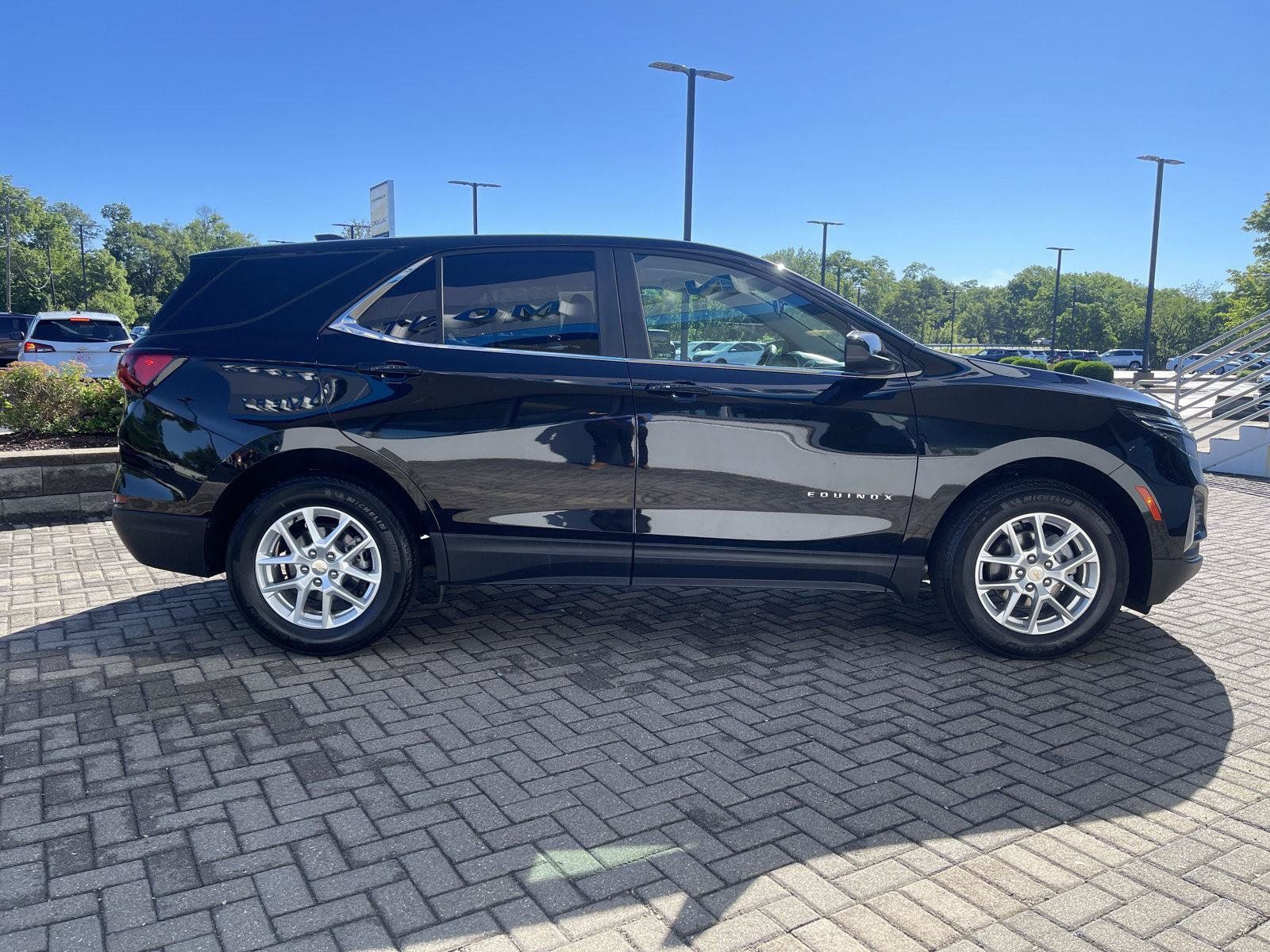 Used 2024 Chevrolet Equinox LT FWD image 6