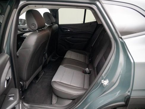 Used 2025 Chevrolet Trax LT w/ Driver Confidence Package image 24