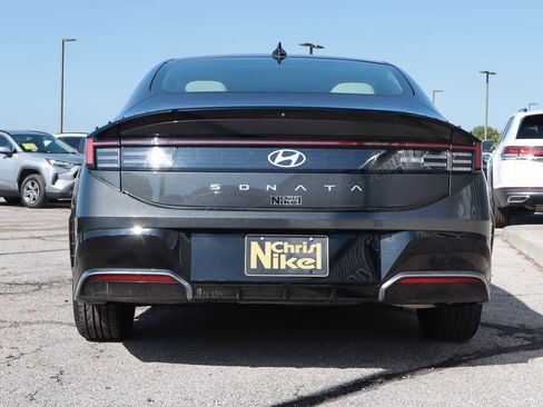 Used 2025 Hyundai Sonata SEL FWD image 5