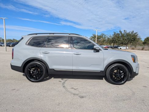 Used 2023 Kia Telluride EX X-Line image 4