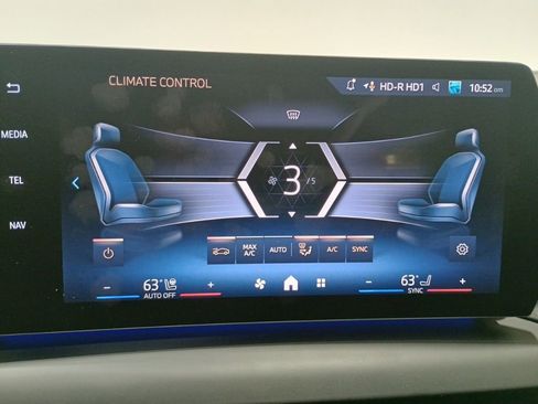 Used 2025 BMW 228i xDrive AWD/4WD image 22