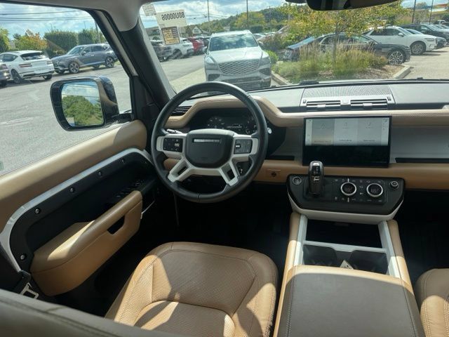 Used 2025 Land Rover Defender 110 S AWD/4WD image 40