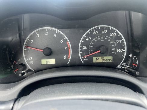 Used 2012 Toyota Corolla LE FWD image 11
