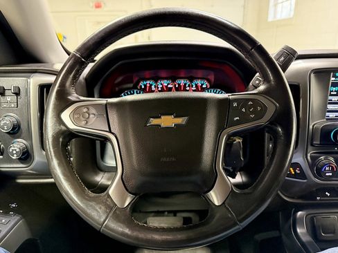 Used 2018 Chevrolet Silverado 1500 LT w/ All Star Edition image 9