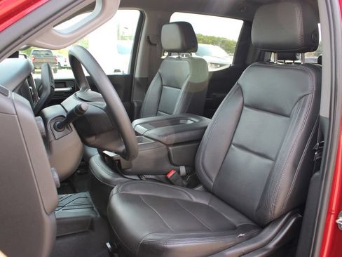 Used 2020 Chevrolet Silverado 1500 Custom w/ Custom Value Package AWD/4WD image 11
