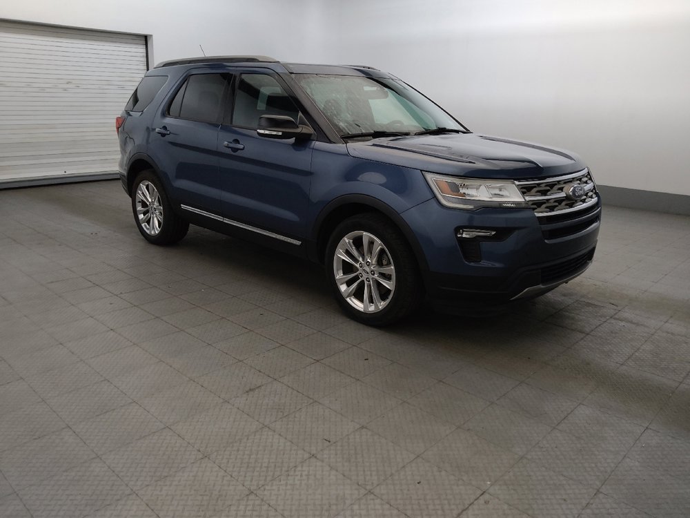 Used 2018 Ford Explorer XLT w/ Equipment Group 201A AWD/4WD image 11