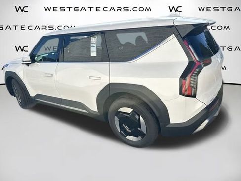 New 2026 Kia EV9 Light RWD image 28