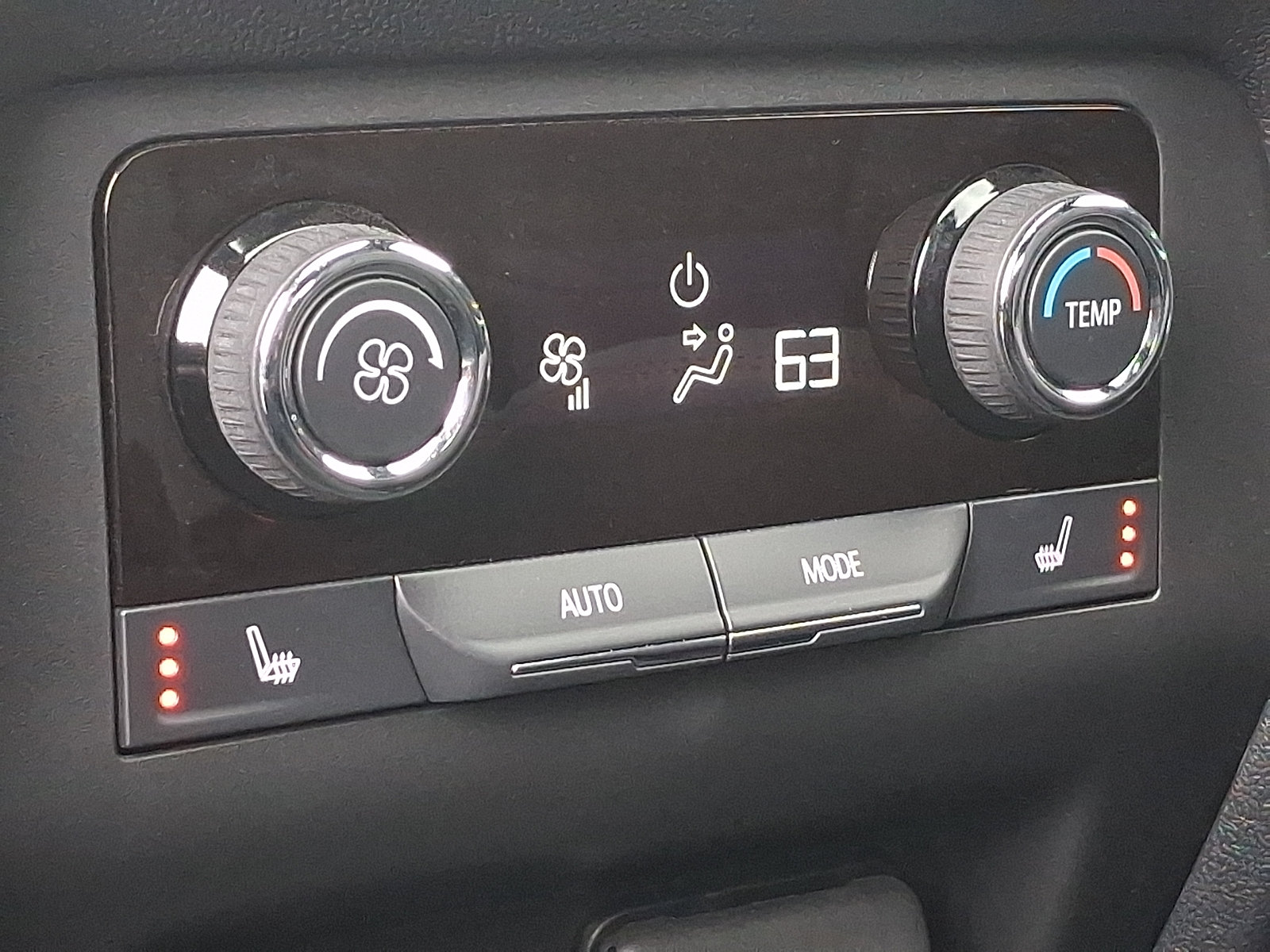 Certified 2025 Chevrolet Traverse RS AWD/4WD image 11