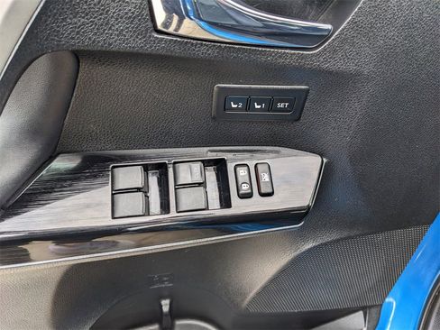 Used 2017 Toyota RAV4 Limited image 20