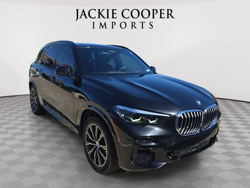 Used 2022 BMW X5 xDrive40i w/ M Sport Package AWD/4WD image 3