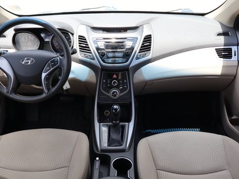 Used 2016 Hyundai Elantra SE FWD image 10