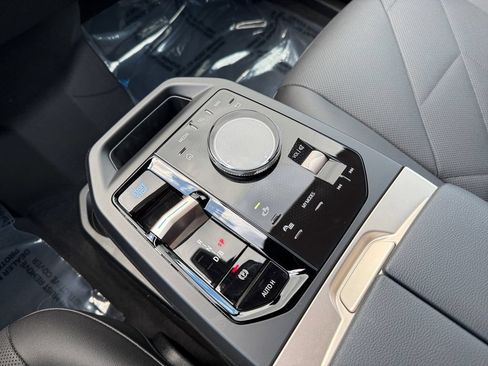 Certified 2026 BMW iX xDrive60 AWD/4WD image 26