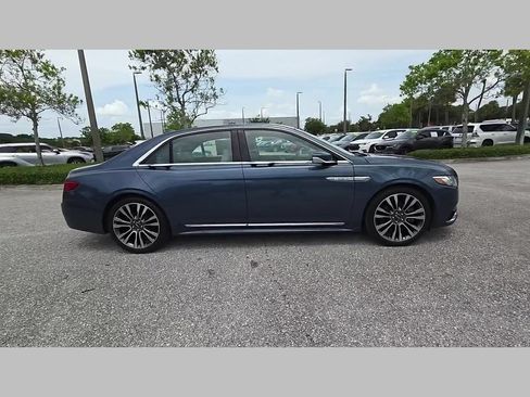 Used 2019 Lincoln Continental Select FWD image 38