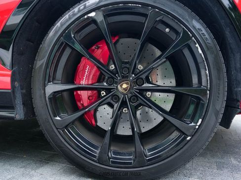 Used 2019 Lamborghini Urus image 52