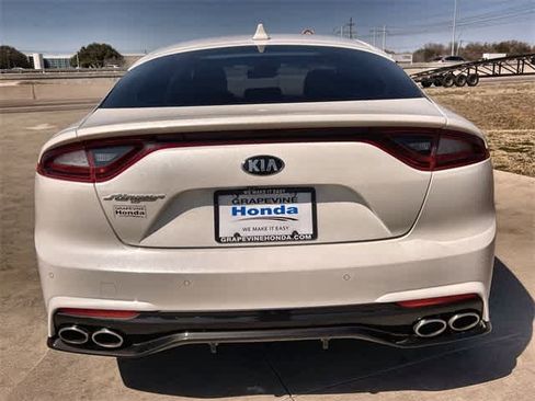 Used 2019 Kia Stinger Premium image 6