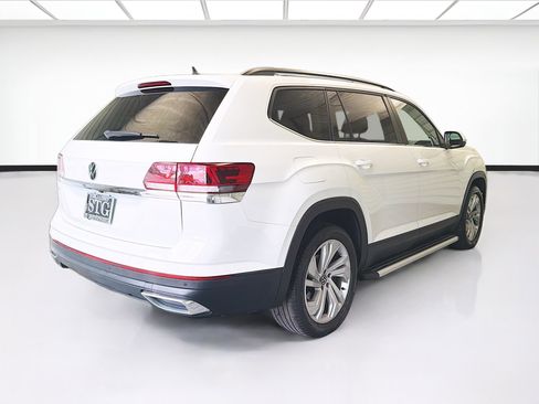 Used 2023 Volkswagen Atlas SE w/ Panoramic Sunroof Package FWD image 4