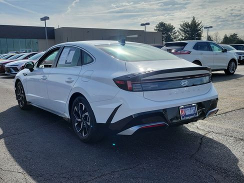 New 2025 Hyundai Sonata SEL FWD image 3