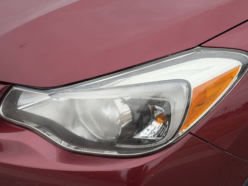 Used 2016 Subaru Crosstrek 2.0i Premium image 9