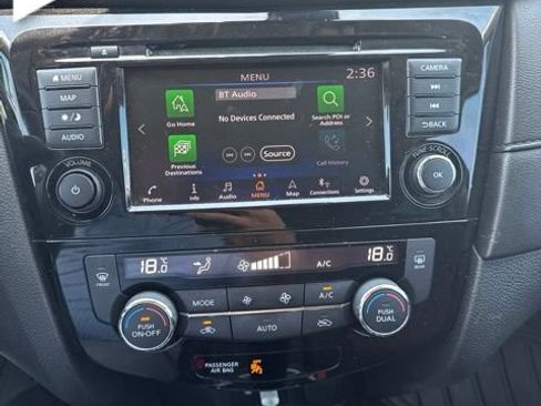 Used 2020 Nissan Rogue SV AWD/4WD image 11