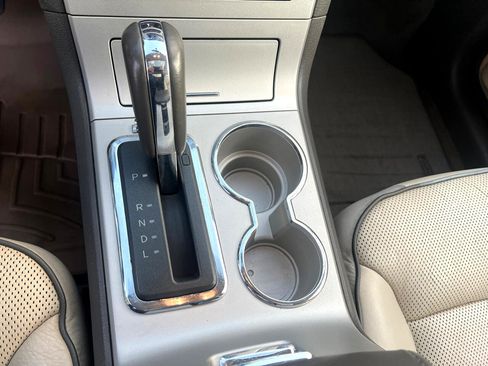 Used 2008 Lincoln MKX AWD image 22