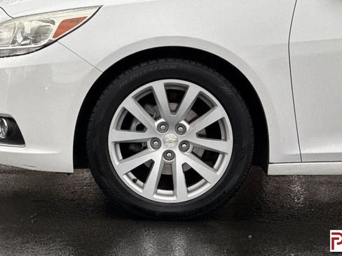 Used 2015 Chevrolet Malibu LT image 29