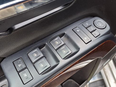 Used 2018 GMC Sierra 1500 SLT AWD/4WD image 16