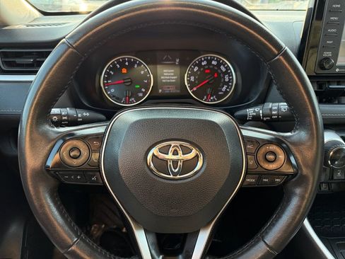 Certified 2021 Toyota RAV4 XLE w/ Convenience Package AWD/4WD image 33