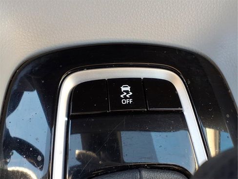 Used 2024 Toyota Corolla LE image 20