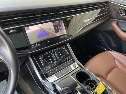 Used 2020 Audi Q8 Premium Plus w/ Premium Plus Package image 15