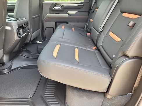 New 2026 GMC Sierra 2500 AT4 w/ AT4 Premium Plus Package AWD/4WD image 25