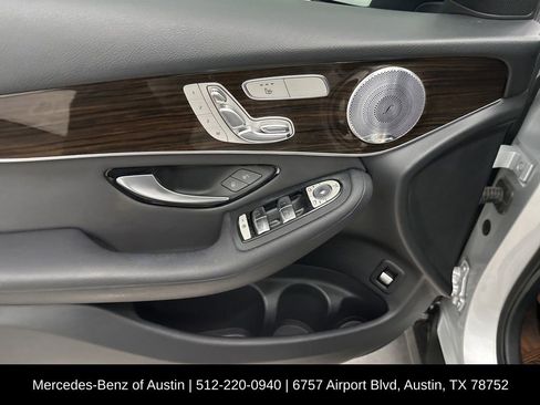 Used 2020 Mercedes-Benz GLC 300 image 11