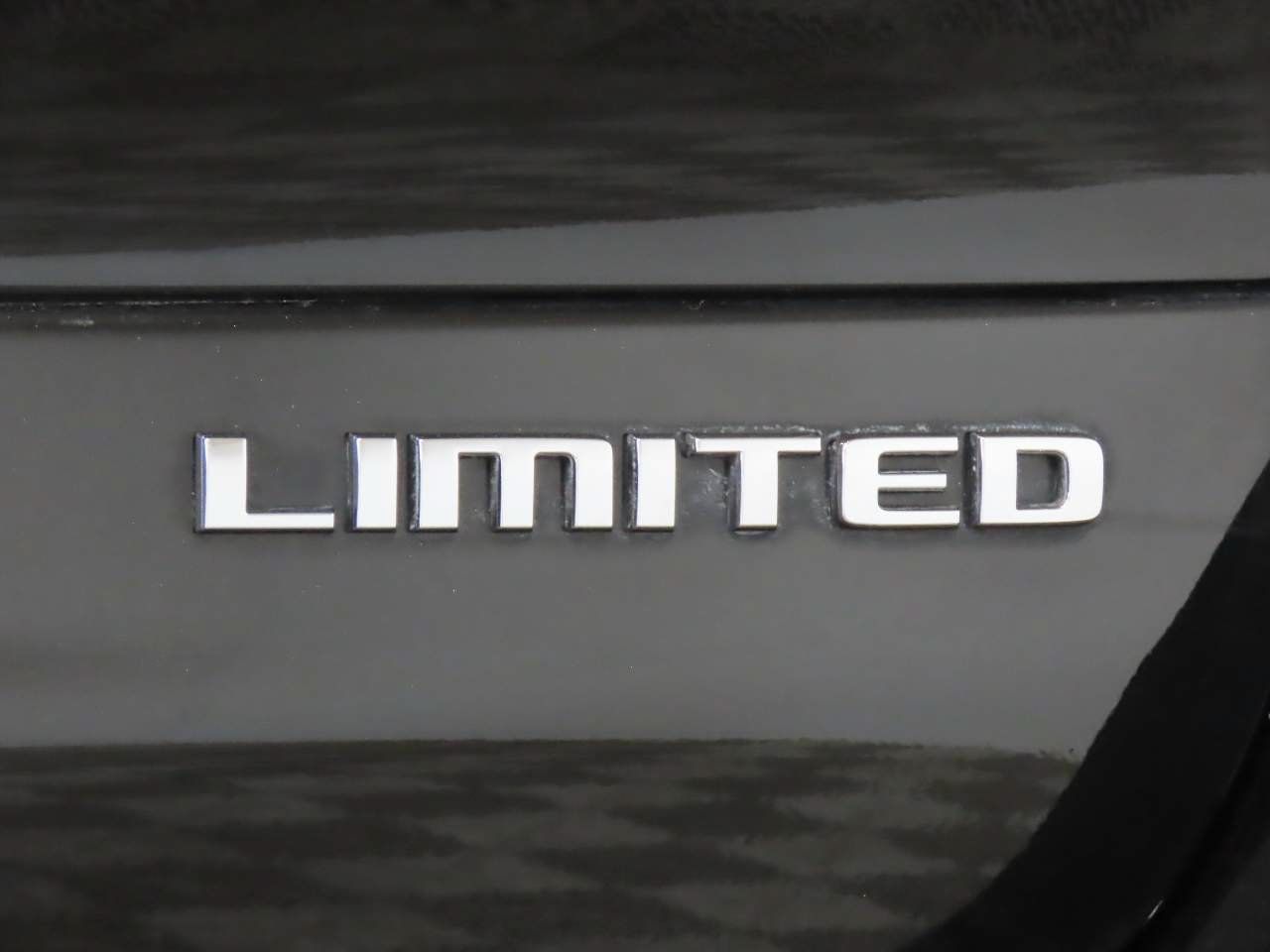Used 2022 Jeep Grand Cherokee L Limited RWD image 6