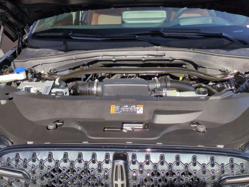 Used 2025 Lincoln Aviator Reserve w/ Equipment Group 201A image 34