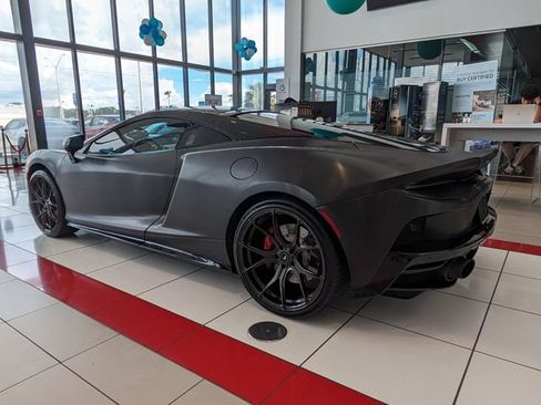 Used 2020 McLaren GT RWD image 3