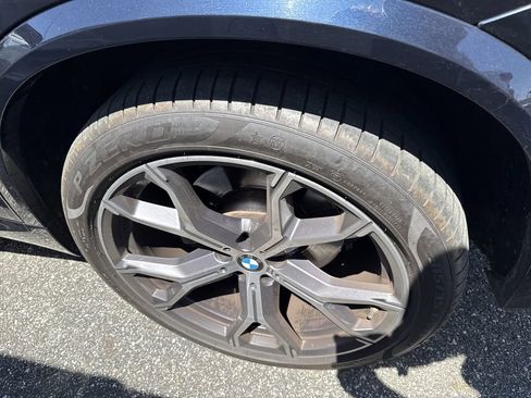 Used 2021 BMW X5 sDrive40i w/ M Sport Package image 20