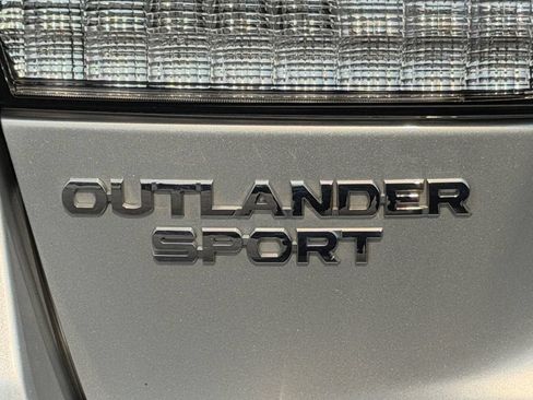 Used 2021 Mitsubishi Outlander Sport SE FWD image 35