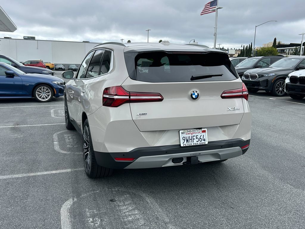 Used 2025 BMW X3 xDrive30i w/ Convenience Package AWD/4WD image 3