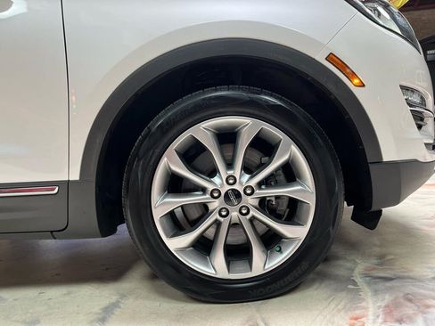 Used 2019 Lincoln MKC Select w/ Select Plus Package AWD/4WD image 35