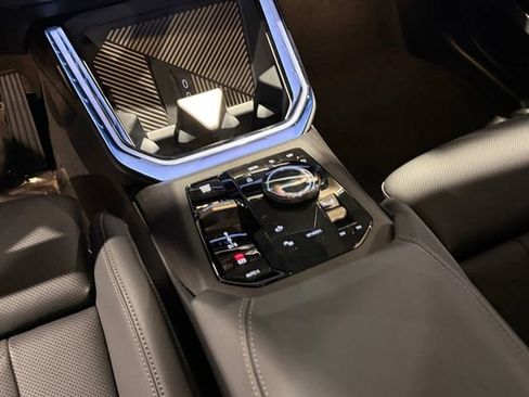 Certified 2025 BMW X3 xDrive30i w/ Convenience Package image 14