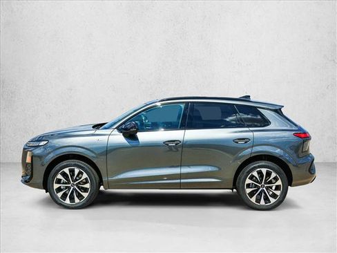 New 2026 Audi Q3 quattro 2.0T AWD/4WD image 8