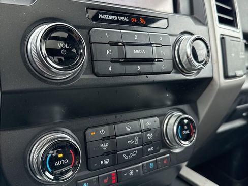 Used 2020 Ford F150 Lariat w/ Equipment Group 502A Luxury image 26