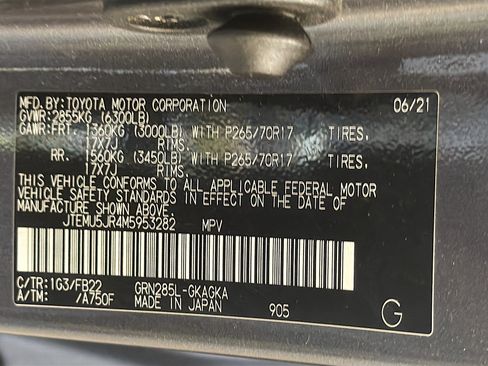 Used 2021 Toyota 4Runner SR5 AWD/4WD image 12